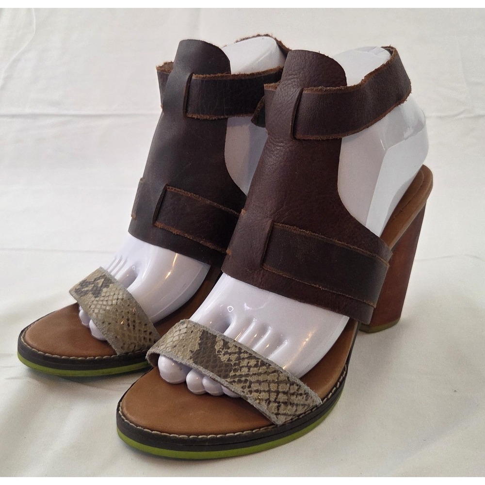 Fossil Sandals Womens 7 Brown Leather Snake Print Ankle Strap Y2K Indie Sleaze